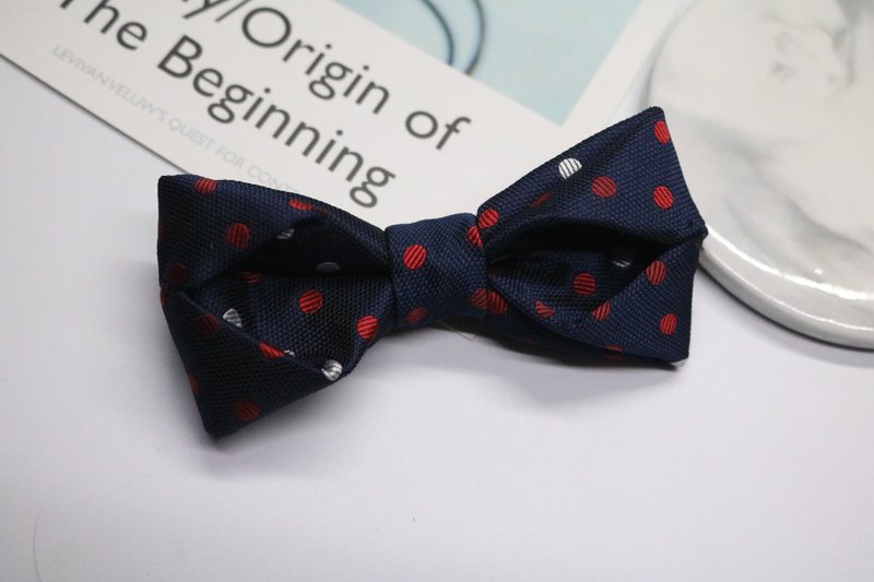 藍色彩點真絲領結/折疊系列蝴蝶結/ - 领结/领巾 - 丝．绢 多色