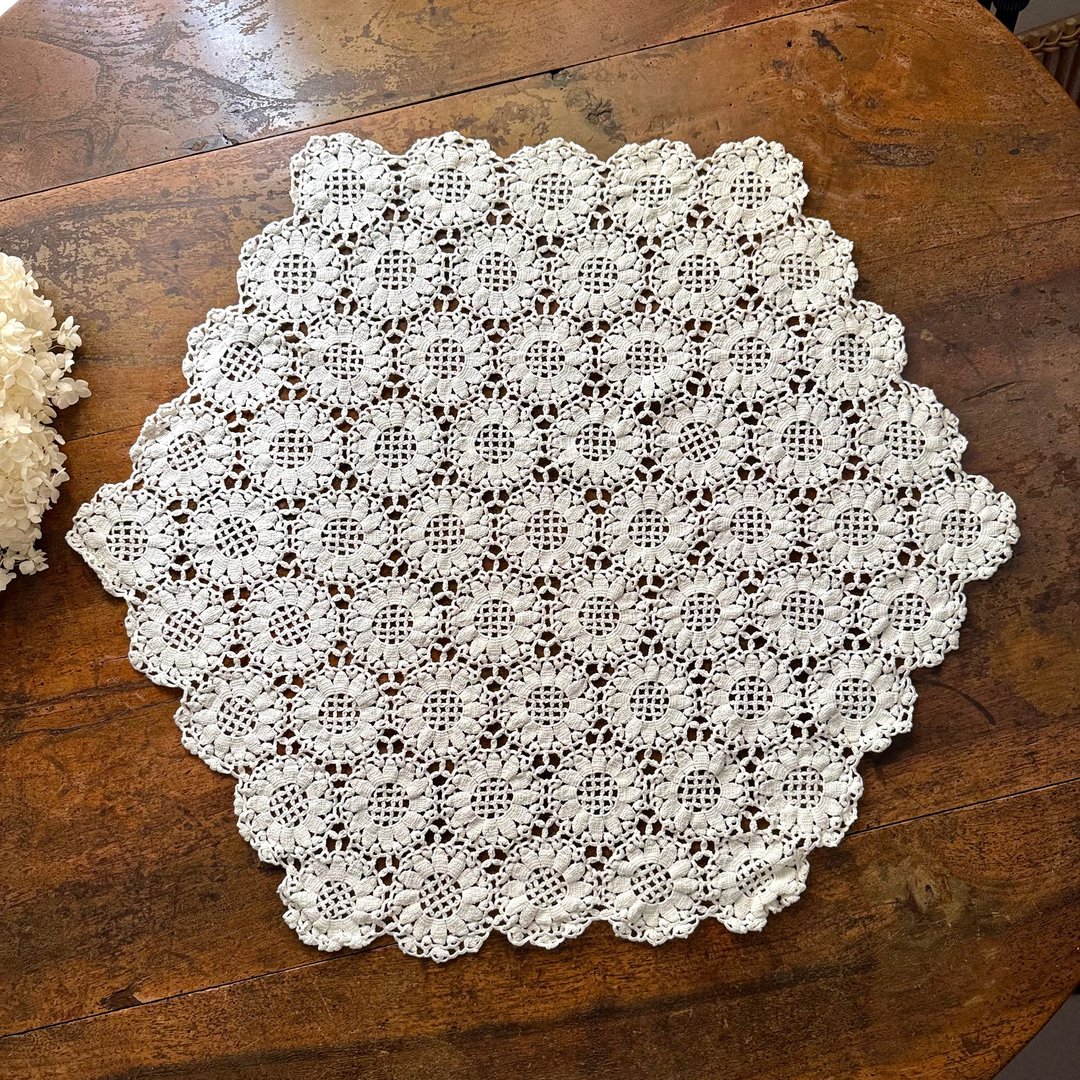 50654-迷人法国古董蕾丝桌垫 64x58cm - 摆饰 - 棉 
