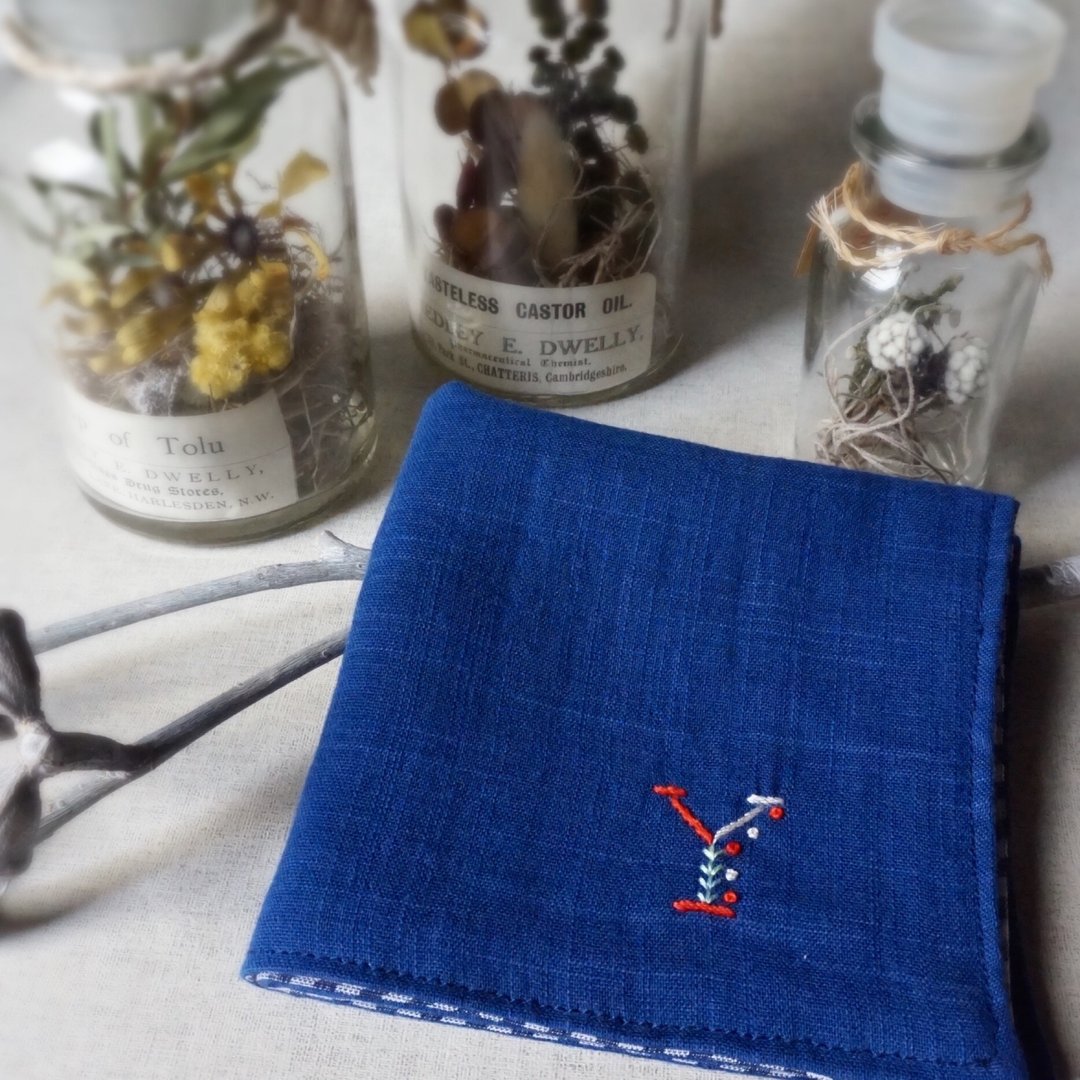 Hand embroidered quadruple gauze handkerchief initialA~Z 4(order-receiving) - 手帕/方巾 - 棉 蓝色