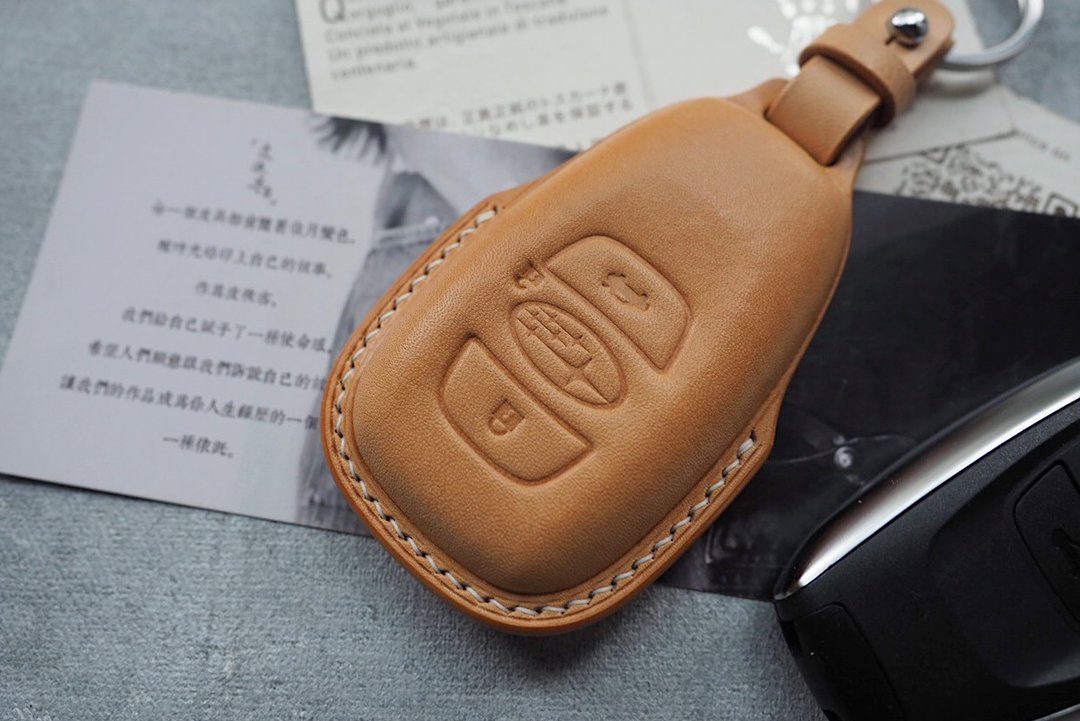 斯巴鲁Subaru车钥匙套 纯手工牛皮 定制化刻字礼物 订制颜色款式 - 钥匙链/钥匙包 - 真皮 多色