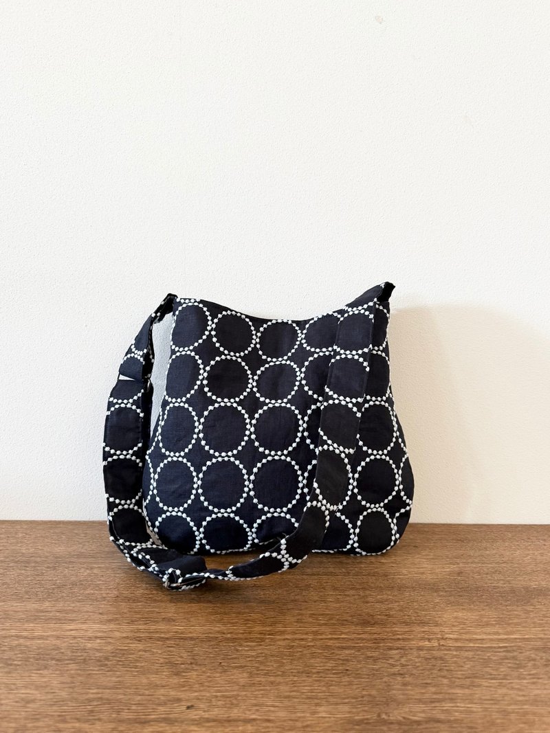 单提把包款 mina perhonen tambourine - 侧背包/斜挎包 - 棉．麻 蓝色