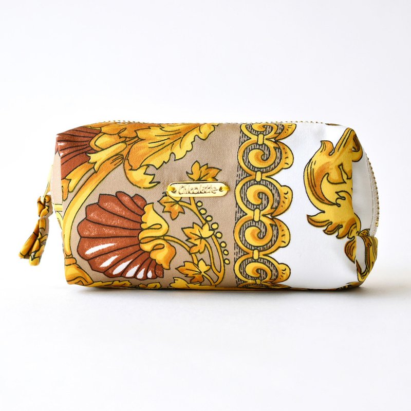 LILLY POUCH (S) / 日本制造 - 化妆包/杂物包 - 其他材质 