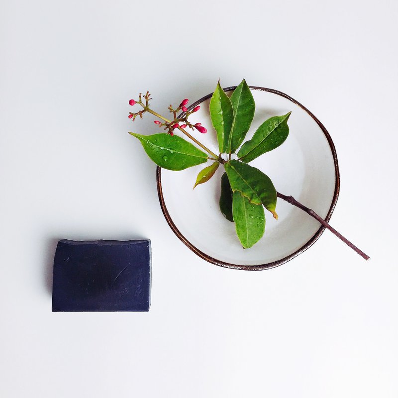 清爽 / 炭皂 - 洗发用品 - 植物．花 黑色