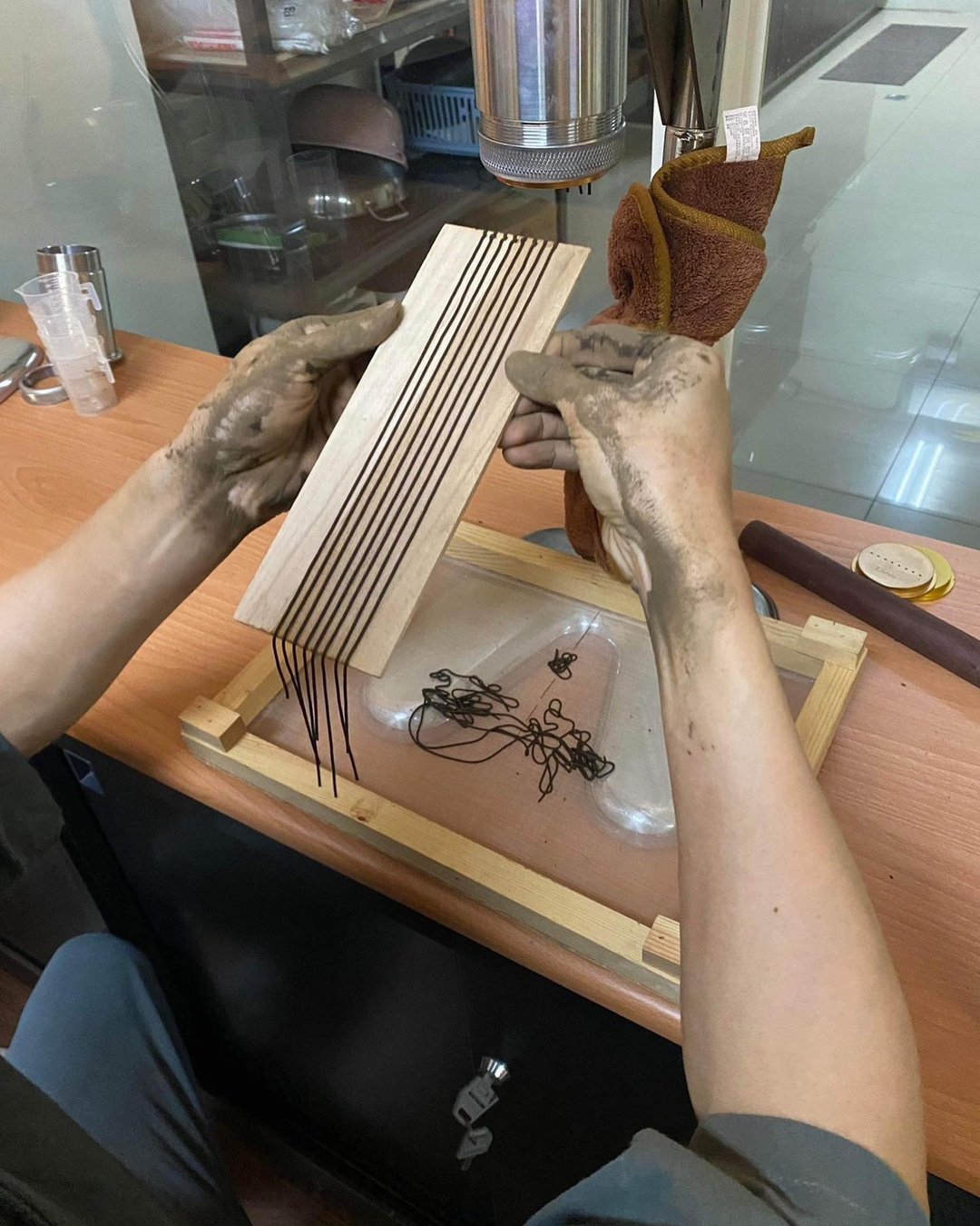 【制香工作坊】 木质调线香 调配/实作 (附赠陶卧香座制作体验) - 蜡烛/香氛 - 其他材质 