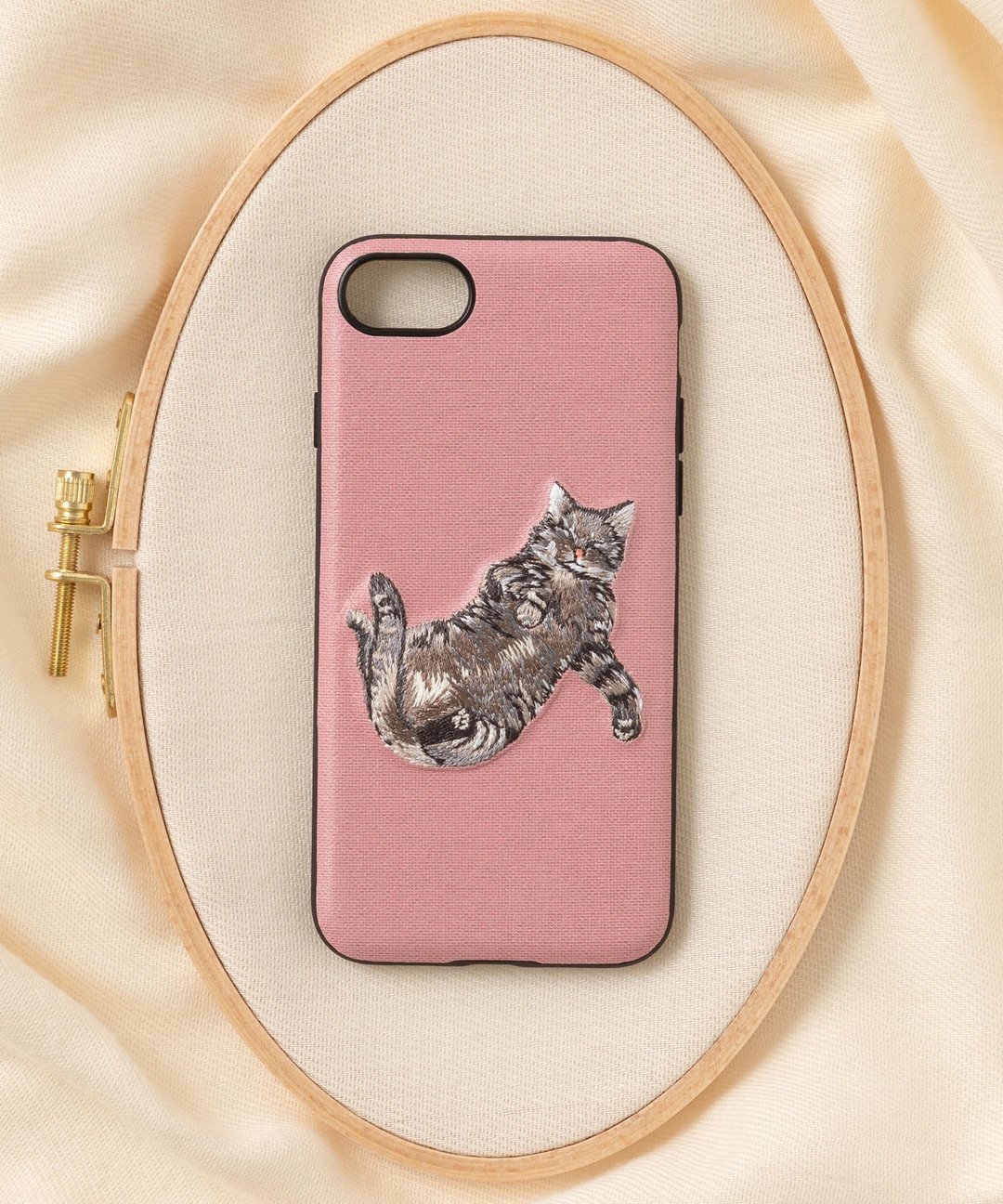 立體刺繡手機殼 iPhone SE / 7/8 PBAT PU合成皮革 猫咪x烟粉色 - 手机壳/手机套 - 聚酯纤维 多色