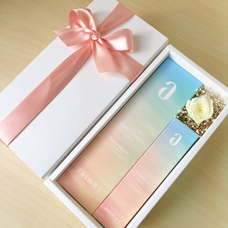 9折 - 不凋玫瑰植物香氛礼盒 - 护手霜 身体乳 - 手足保养 - 其他材质 