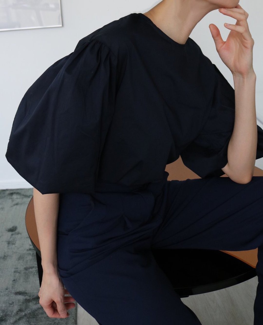 KIKO BLOUSE 深蓝七分澎袖微落肩衬衫 - 女装衬衫 - 棉 