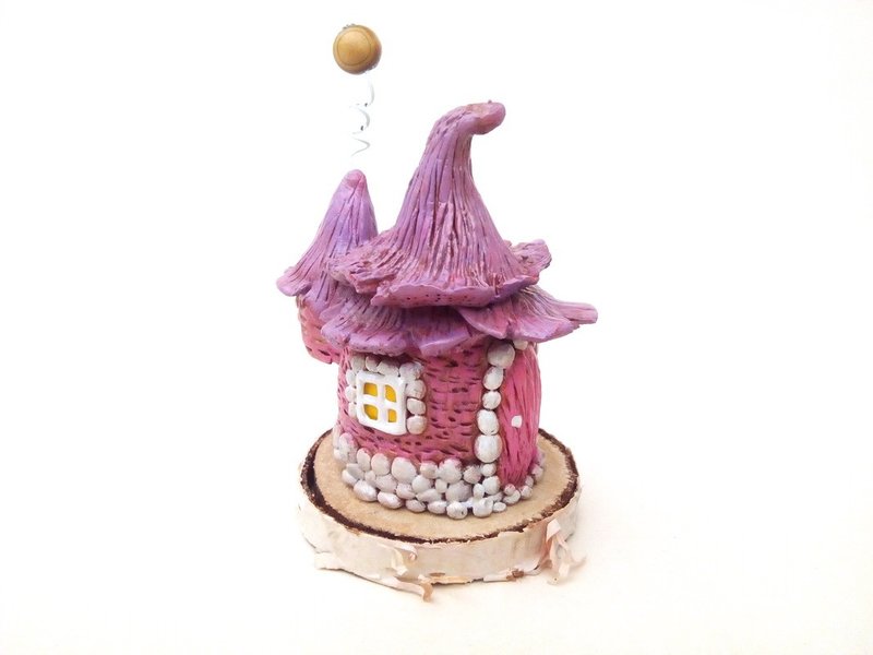 手工精致的粉色童话小屋 / 小型房屋摆饰 / 迷你乡村风黏土精灵屋 - 摆饰 - 粘土 粉红色