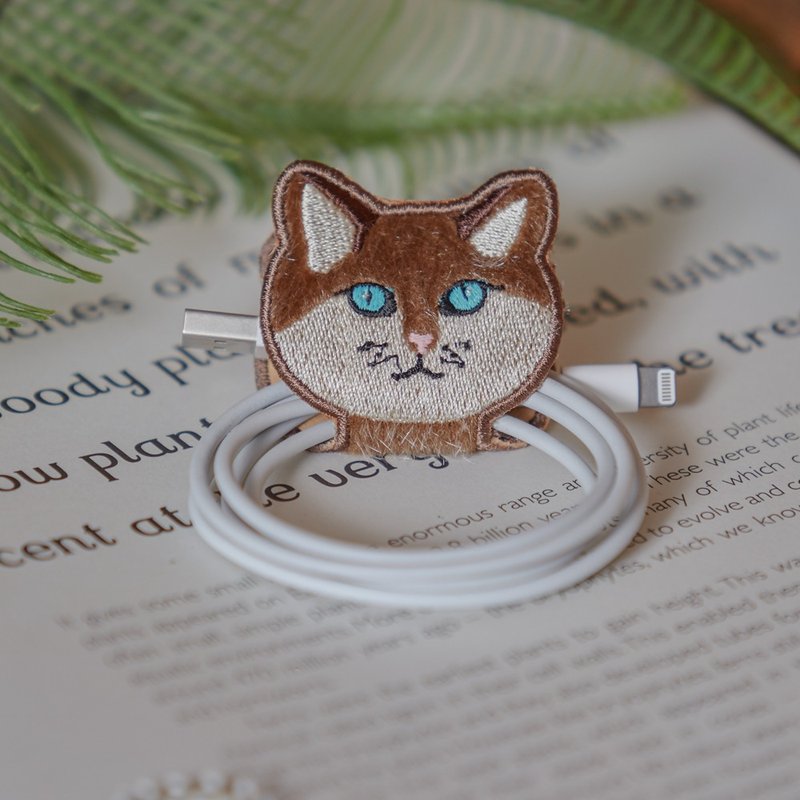 Wildcat Earphone organizer/ Cable holder / 猫电缆组织者 - 卷线器/电线收纳 - 聚酯纤维 卡其色
