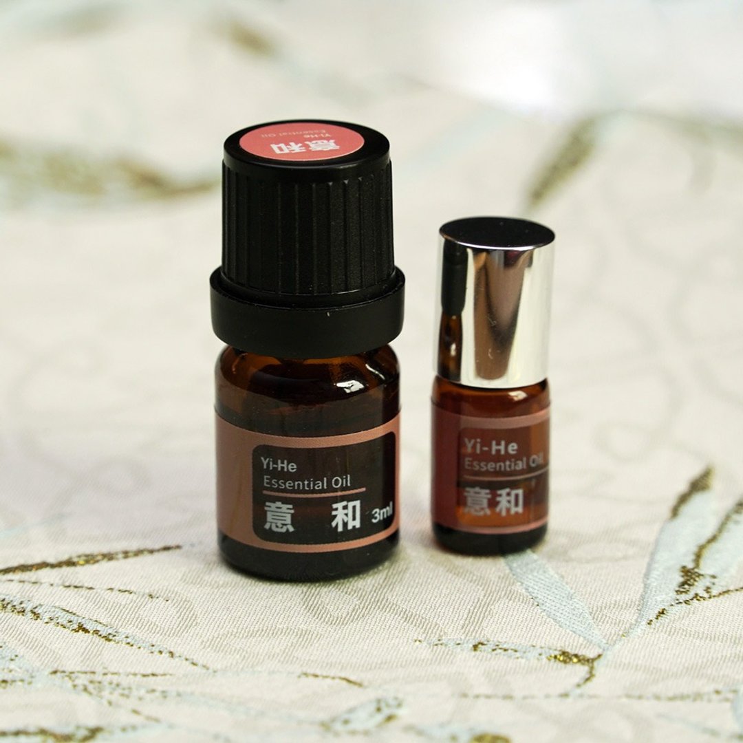 【意和】 沉香调和精油(1ml/3ml) - 香薰/精油/线香 - 玻璃 咖啡色