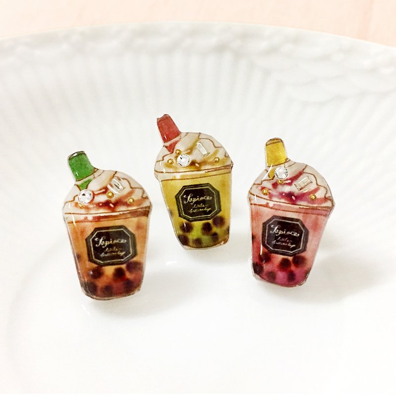 Tapioca milktea earring - 耳环/耳夹 - 塑料 咖啡色