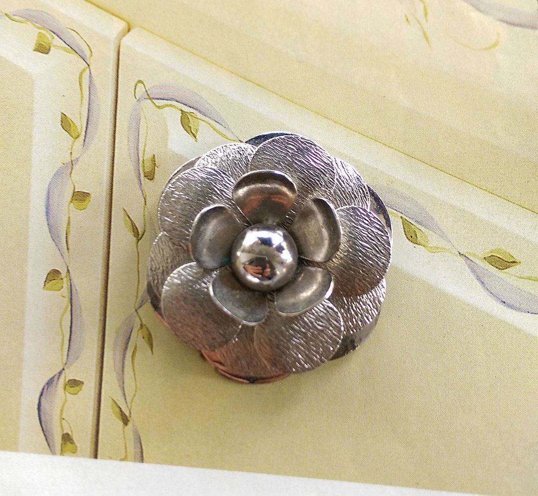 【西洋古董饰品】立体 银色调  花卉 围巾夹 丝巾扣 丝巾夹 - 其他 - 其他金属 金色