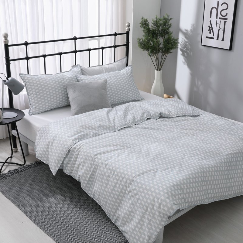 双人/十月被/可机洗、免被套、盖一整年的好被子-格纹灰 - 被子/毛毯 - 羽绒 