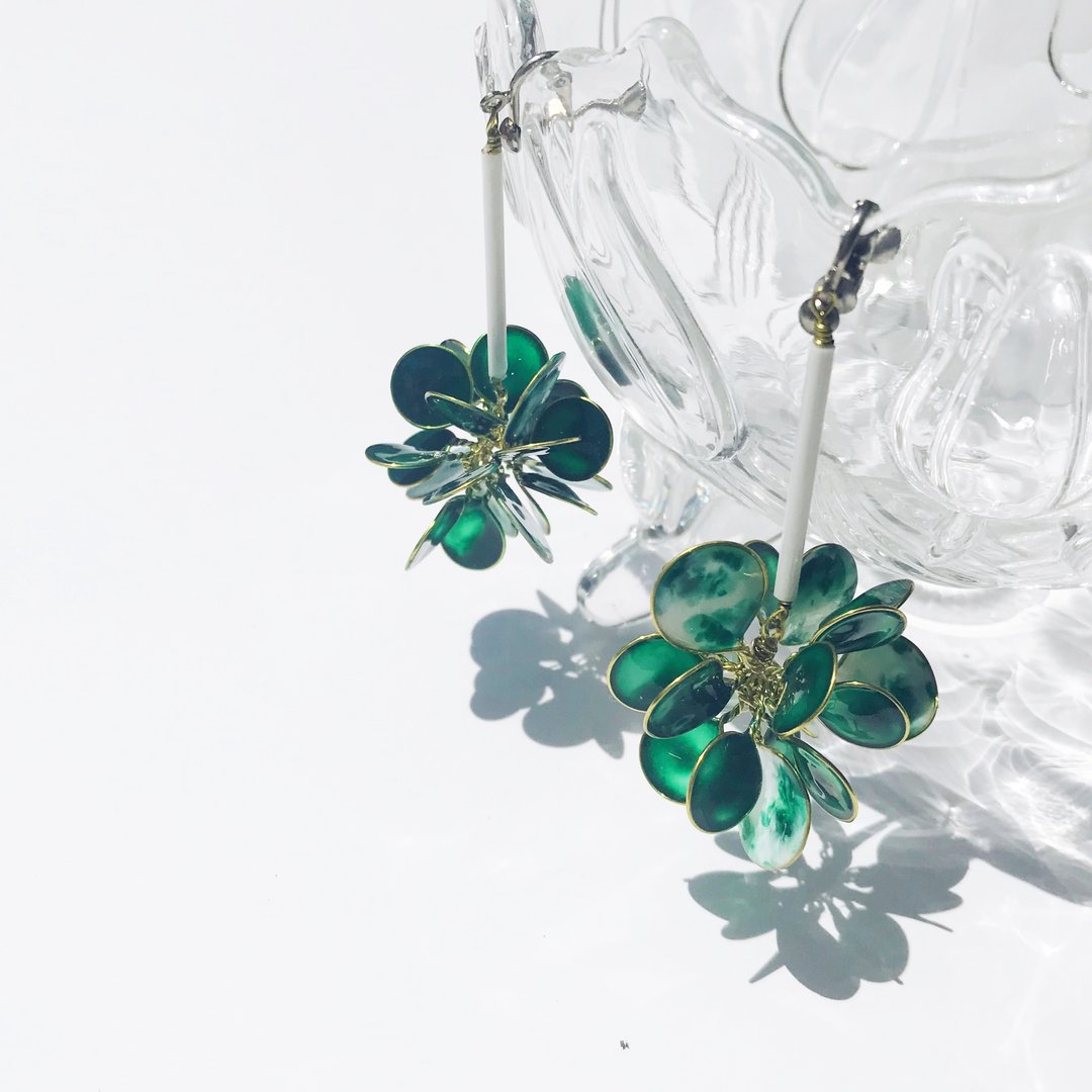 <常盘>单边造型手工设计树脂耳环/垂吊款/earring/accessories - 耳环/耳夹 - 其他材质 绿色