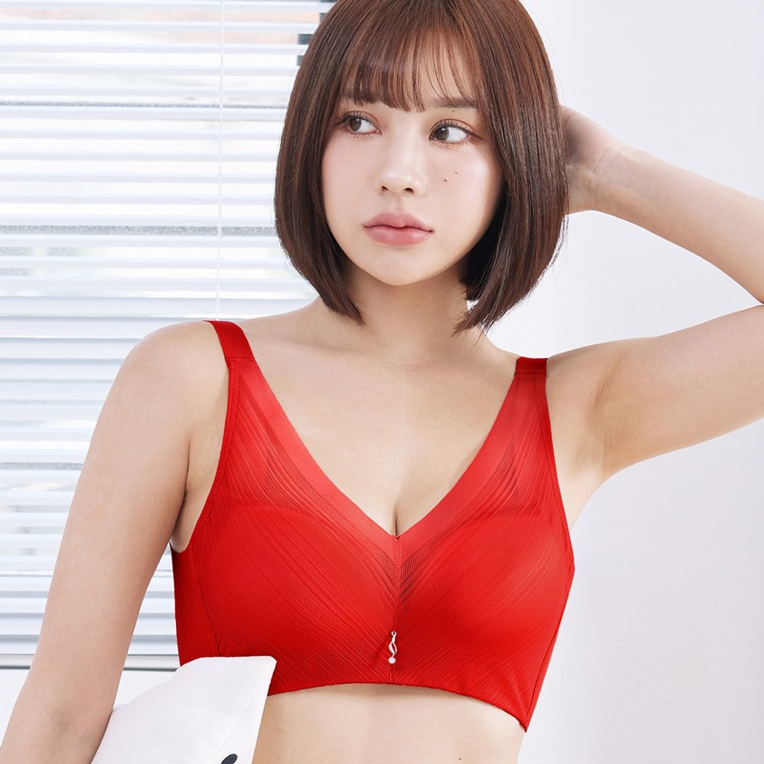 Pink LadyB~C罩杯 梦色糖衣 无钢圈无痕侧背片加厚衬垫 单件内衣 - 女士内衣裤 - 其他人造纤维 红色