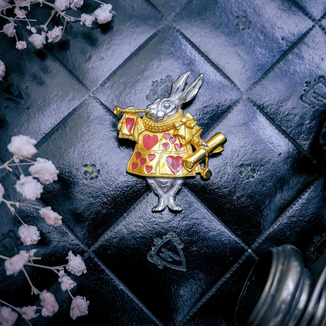MMA 爱丽丝梦游仙境兔两用胸针坠—美国古董首饰 Vintage Jewelry - 胸针 - 珐琅 