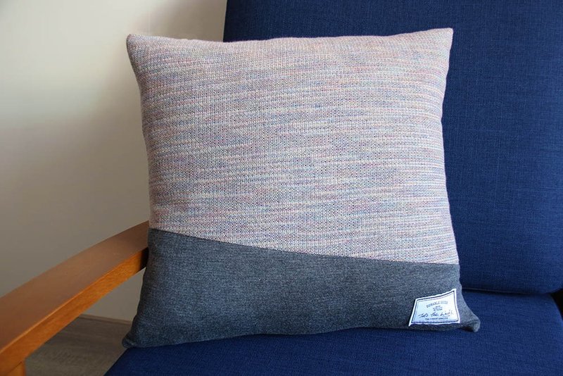 针织抱枕 国境之南 冬季农场 (含枕芯) - 枕头/抱枕 - 其他材质 卡其色