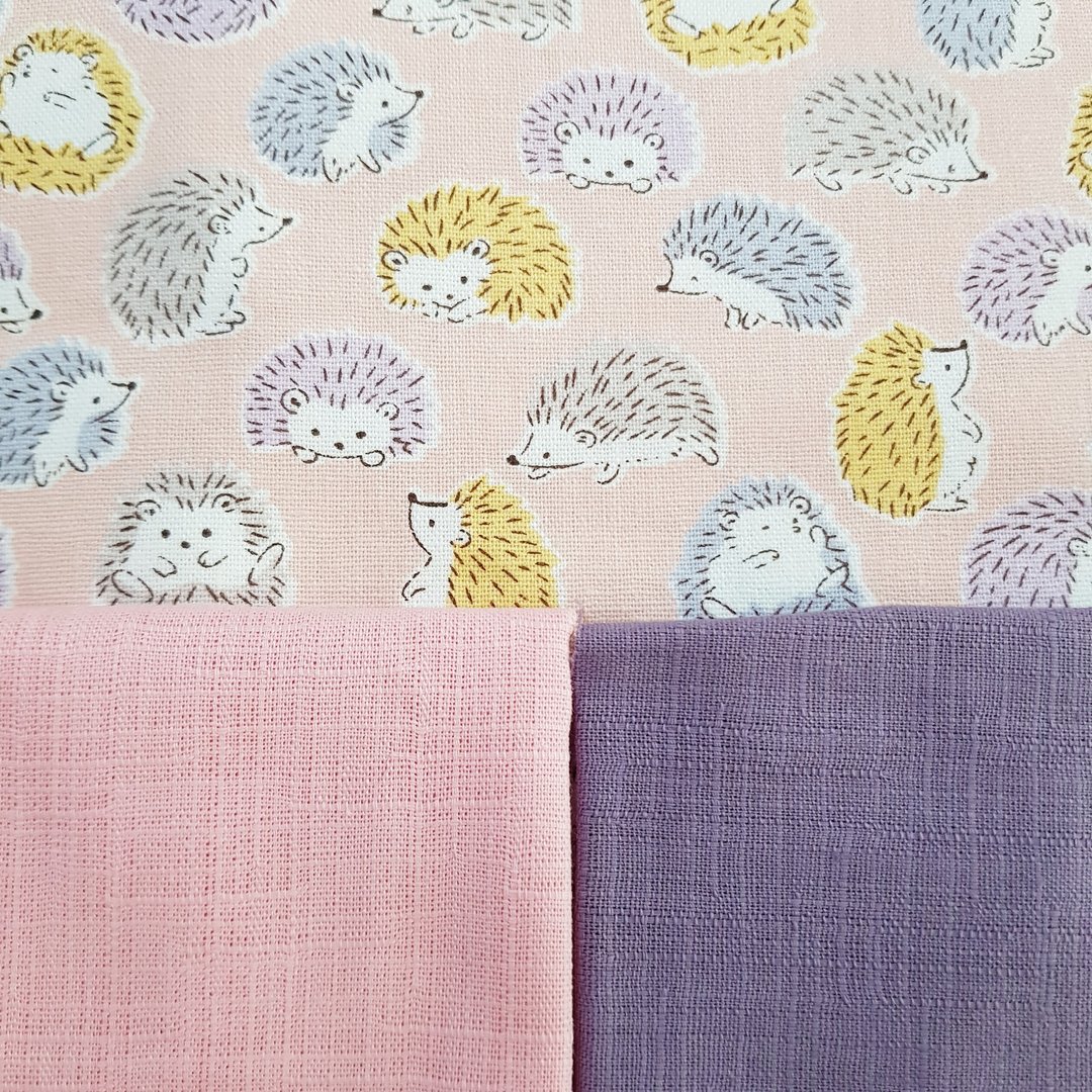 【安就 客订商品-刺猬宝宝粉+粉】 御守造型卡套 卡套 证件套 - 证件套/卡套 - 棉 粉红色