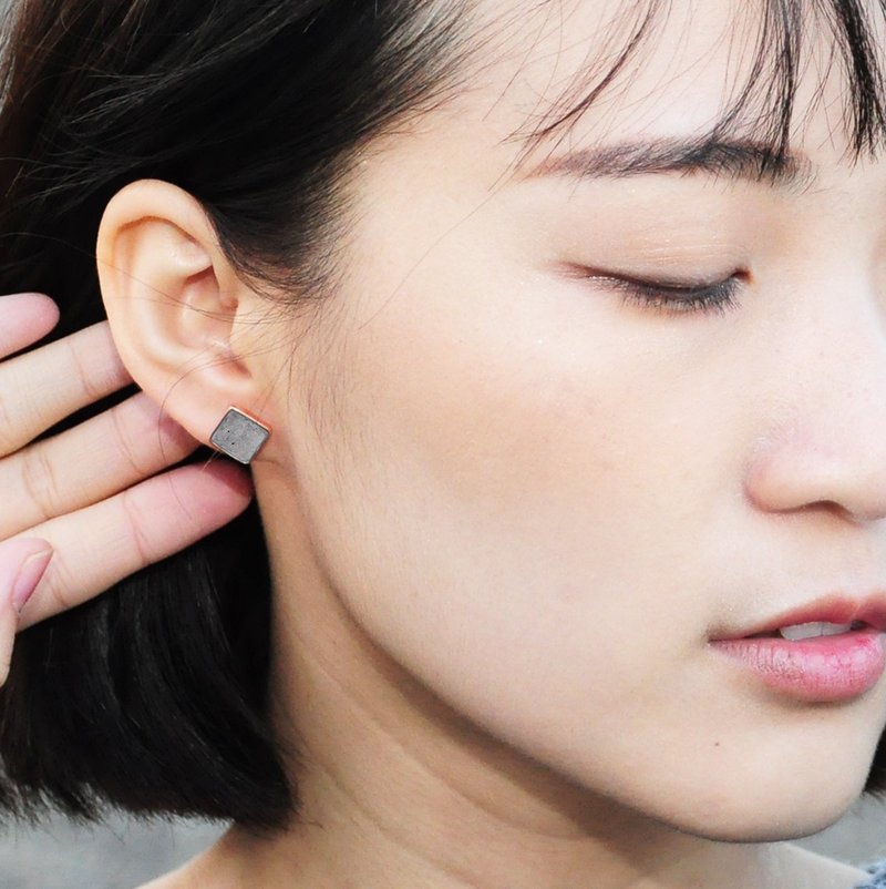 灰水泥正方形耳环(银/玫瑰金) | 几何系列 - 耳环/耳夹 - 水泥 灰色