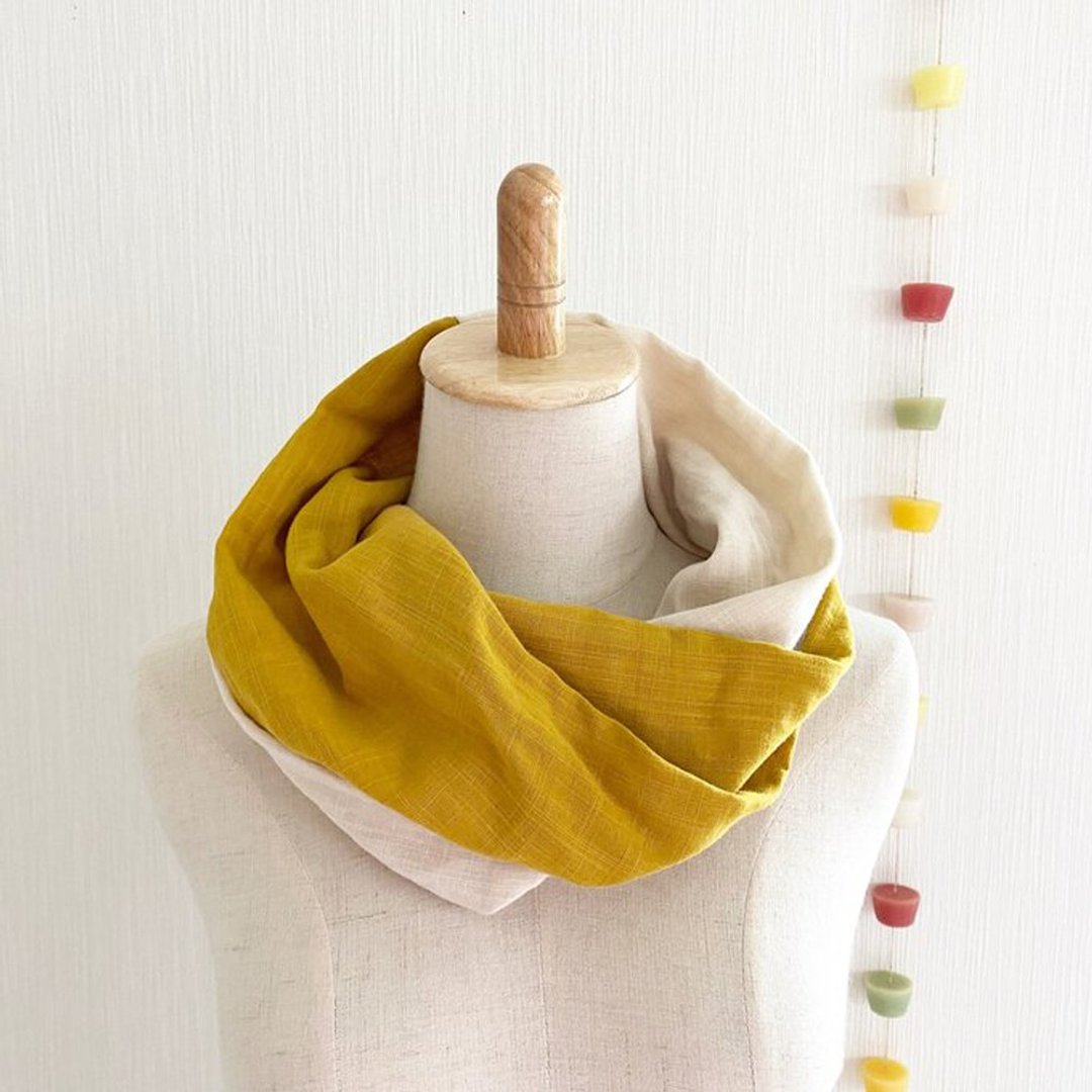 Made in Japan Soft spring-summer snood bicolor mustard yellow vanilla milk - 围巾/披肩 - 棉 多色