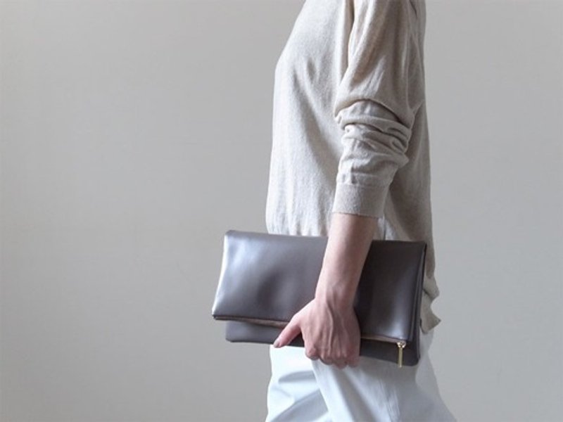 Clutch Bag Gray - 手提包/手提袋 - 真皮 灰色