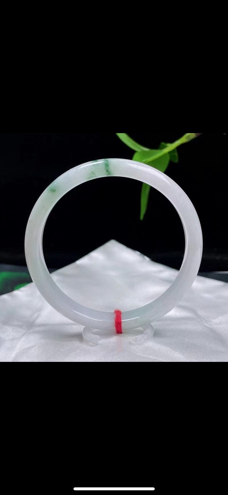 冰种翡翠天然翡翠玉镯A玉手镯 玉鈪 • 糯冰种飘花翡翠福镯 - 手链/手环 - 玉石 绿色