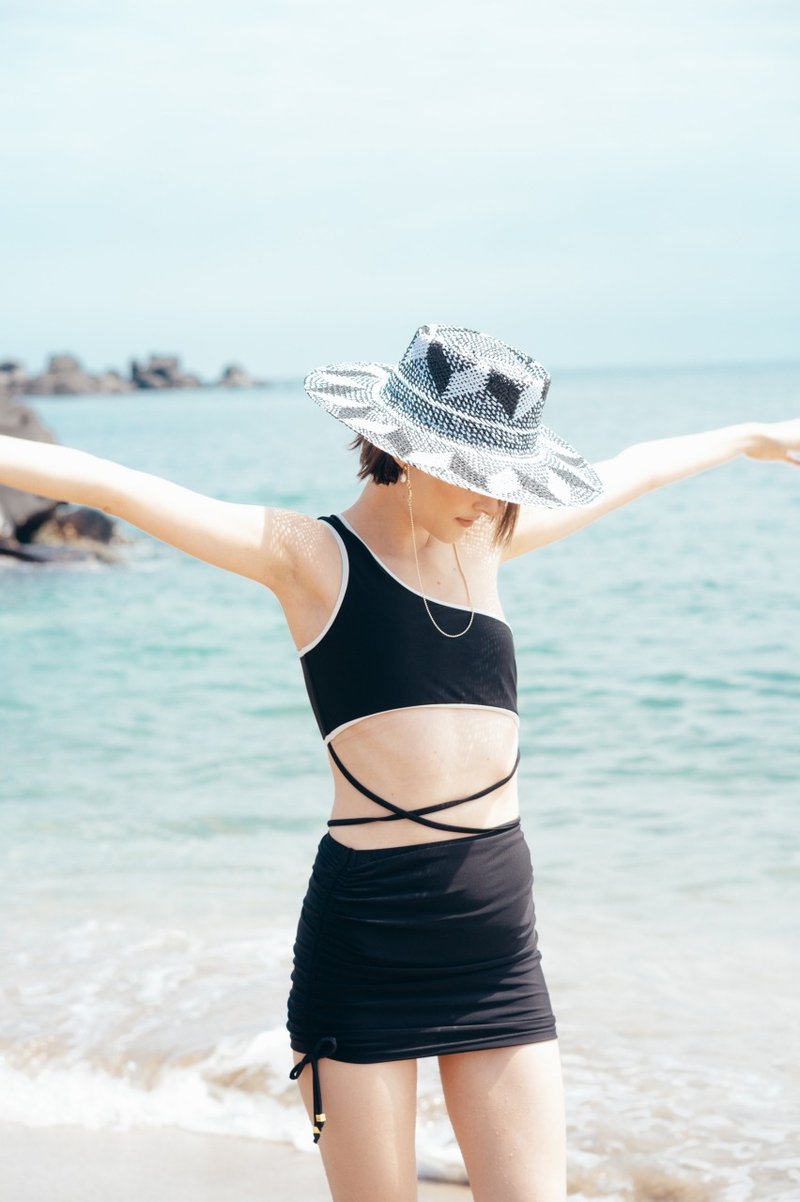 Chess Game with Beth 贝丝的棋局 - 帽子 - 植物．花 