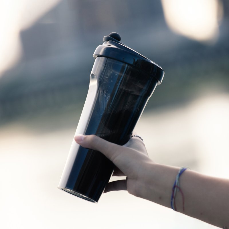 【新年限时优惠】漂浮珍奶杯/炭焙乌龙+专用杯套/经典黑 - 水瓶/水壶 - 塑料 黑色