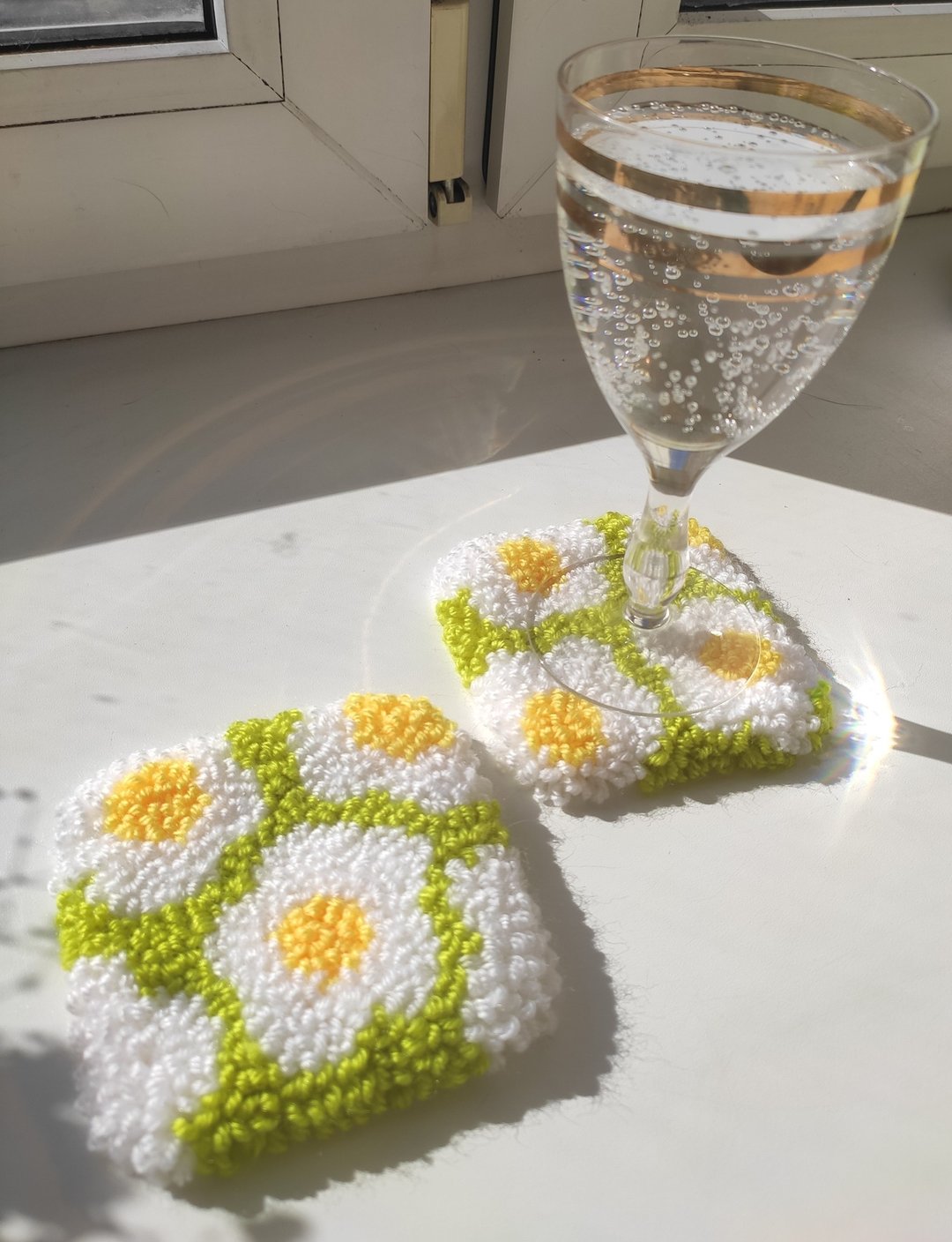 Punch Needle Coasters  Wildflowers - 餐垫/桌巾 - 其他人造纤维 多色