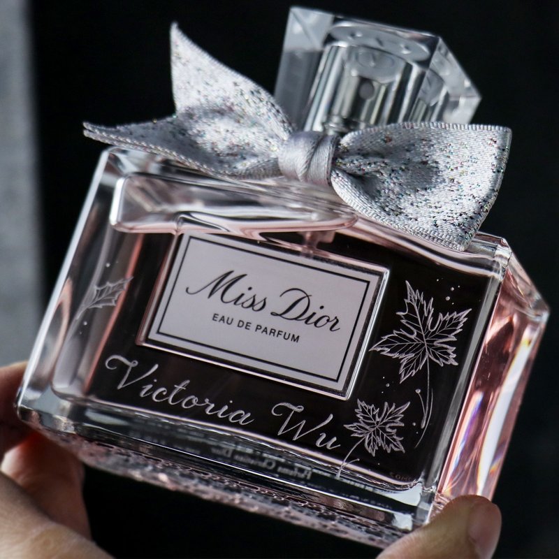 不含香水【MSA雕刻刻印服务】香水刻字刻图定制化礼物 - 香薰/精油/线香 - 玻璃 粉红色