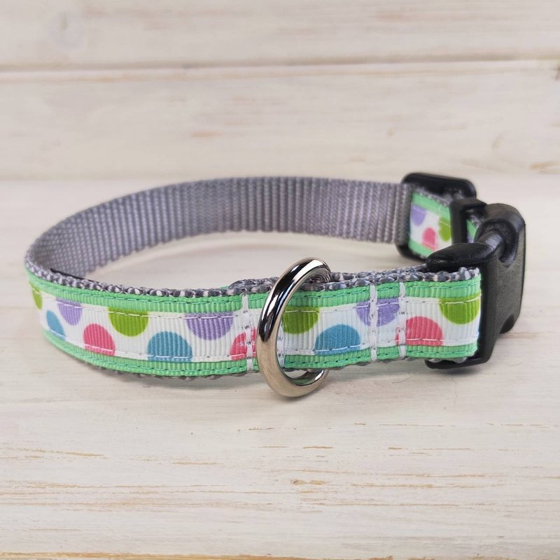 柔和圆点绿 弹性扣环宠物颈圈 - 项圈/牵绳 - 防水材质 绿色