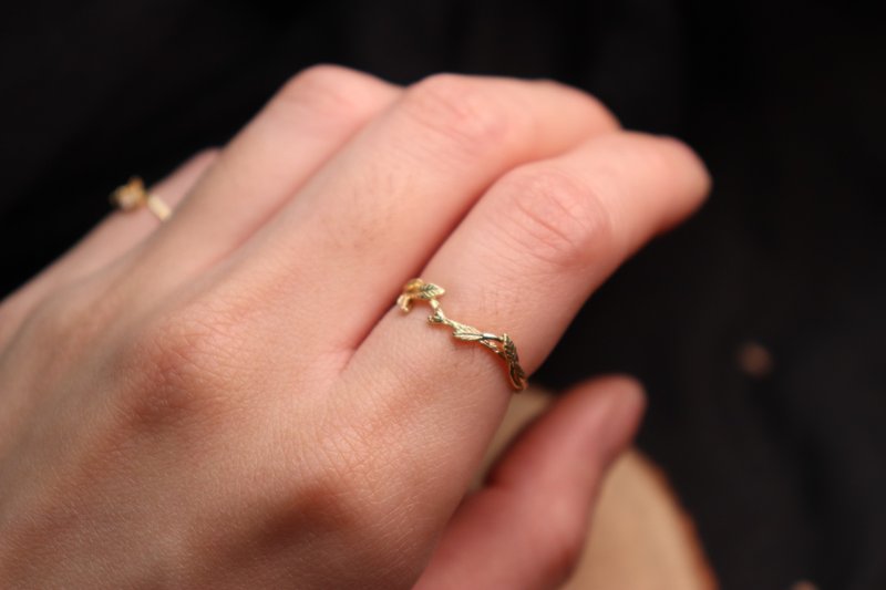【花坛 a kadan】上尾老师专属订制/迷你小叶树枝戒 - 戒指 - 贵金属 金色