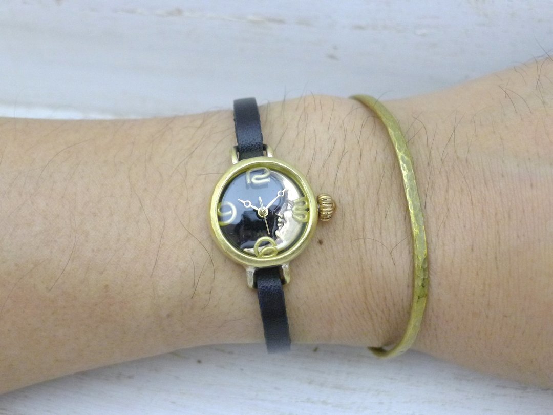 Handmade watch CrescentMoon4-LB 20mmBrass Crescent black dial Bracelet style handmade watch (365CM4) - 女表 - 铜/黄铜 黑色