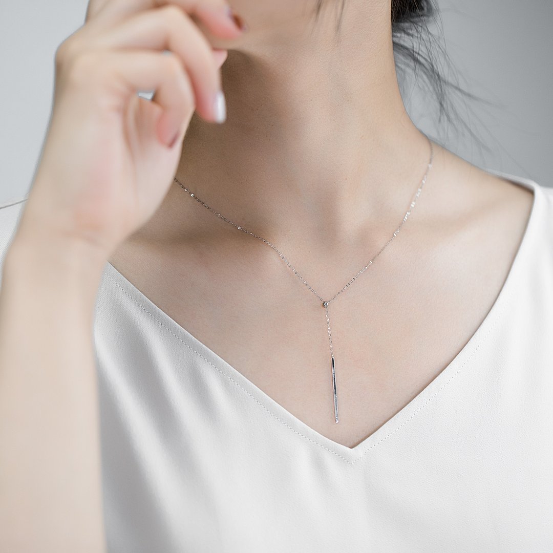 【轻珠宝】纯18K白金简约吊坠项链 免费刻字 定制化订制 P004 - 锁骨链 - 贵金属 金色