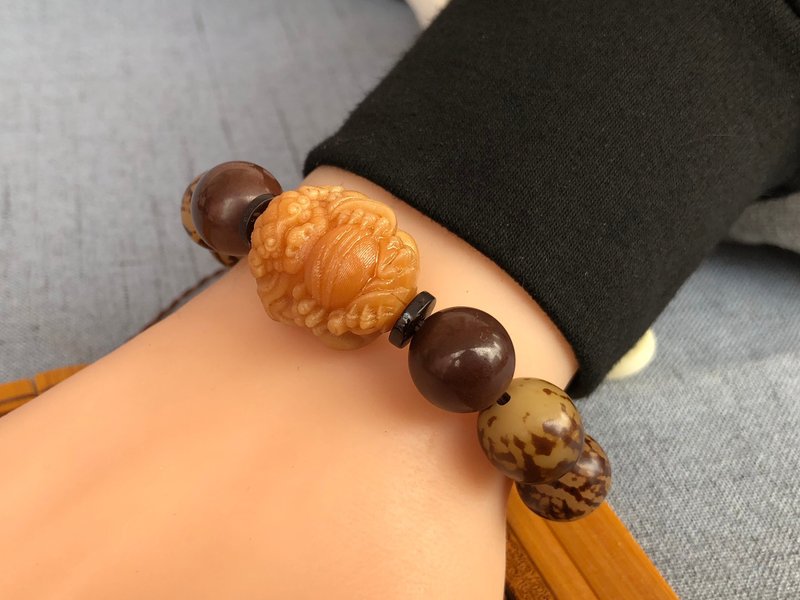 貔貅菩提根佛珠手串 - 手链/手环 - 其他材质 咖啡色