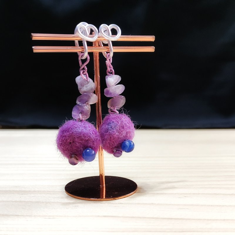 我是贵族 羊毛毡耳环有耳勾、铝线耳夹、一般耳夹 - 耳环/耳夹 - 羊毛 紫色