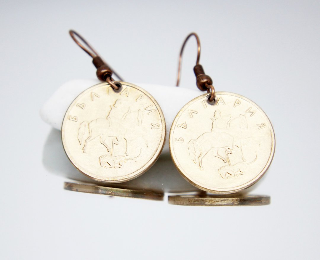 Coin Drop Earrings Mini Coin Earrings Ancient Coin Jewelry Tiny Coin Earrings - 耳环/耳夹 - 其他金属 