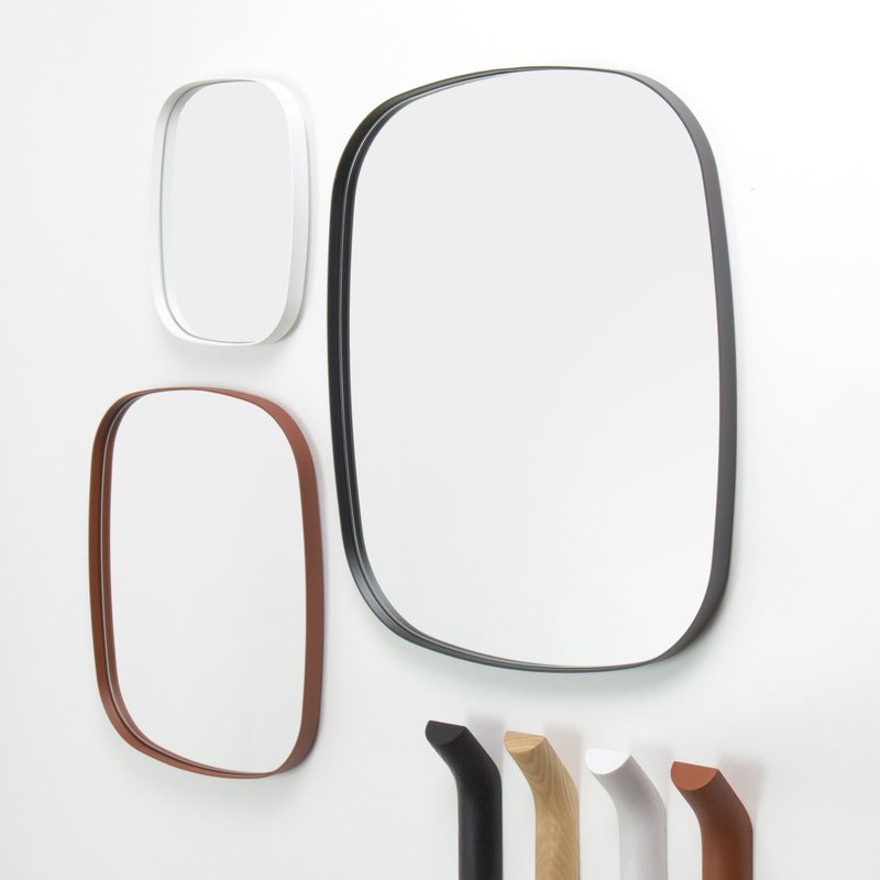 Pool Mirror 金属边框壁挂镜 (大) - 彩妆刷具/镜子/梳子 - 玻璃 多色