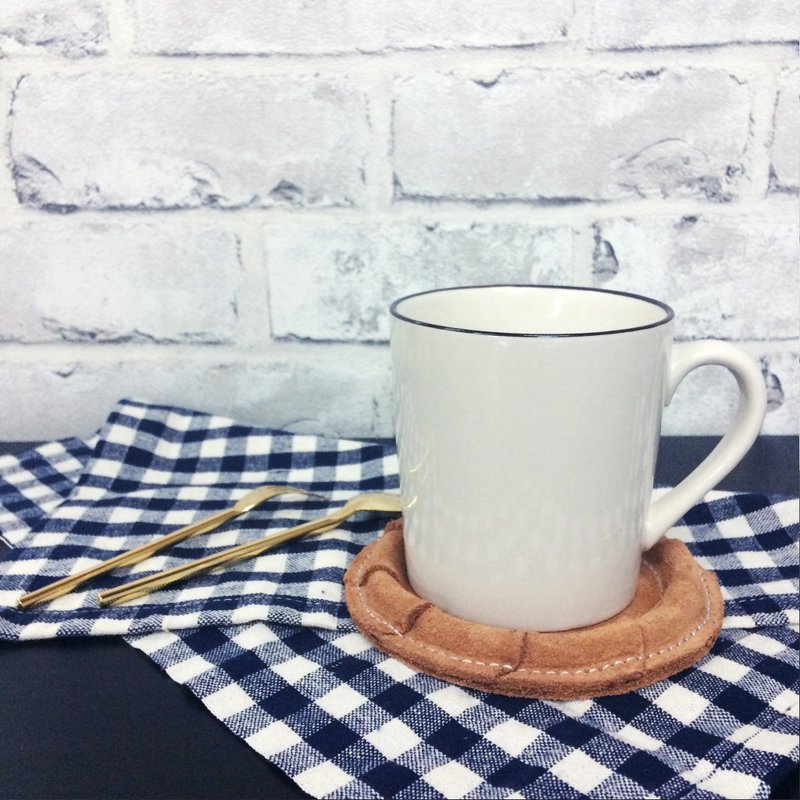 【玩皮女孩】棕色榔皮杯垫3入无刻字 - 其他 - 真皮 透明