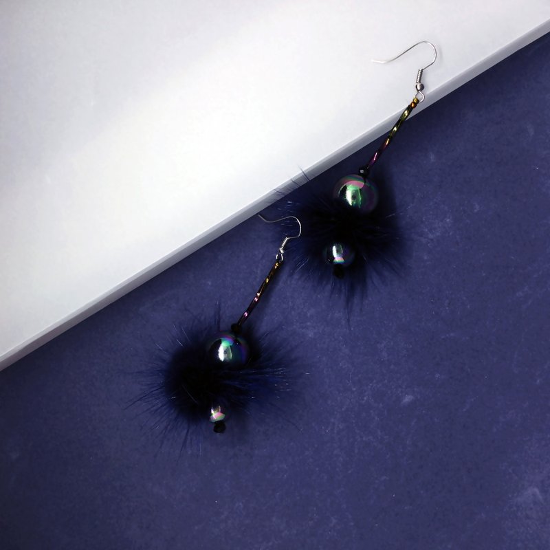 The big bang of the universe－宇宙蓝（耳针式耳环）垂坠款/毛毛/经典圆球款 - 耳环/耳夹 - 其他材质 蓝色