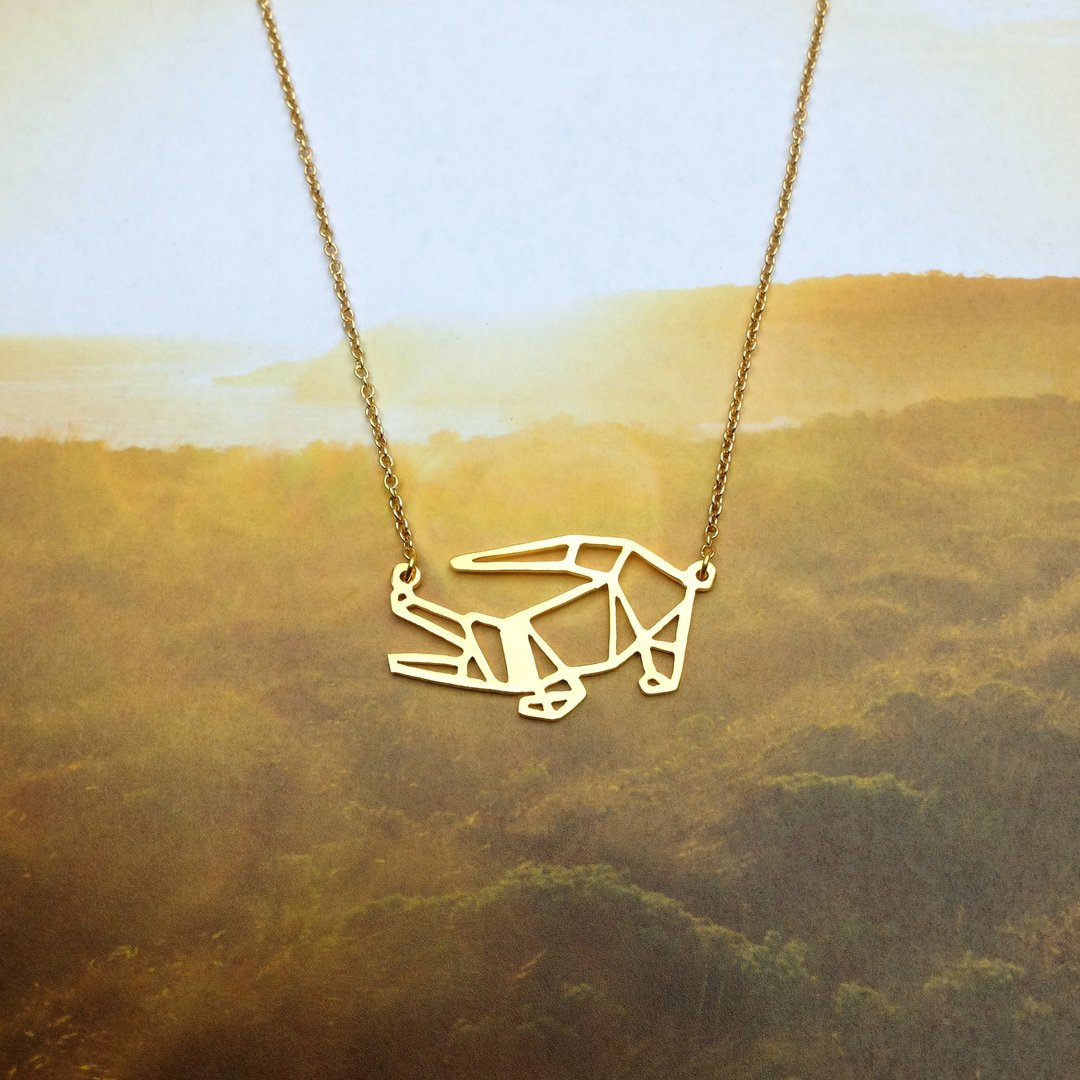 Origami Crocodile Necklace, Animal Necklace, Birthday gift, Gold Plated Brass - 项链 - 铜/黄铜 金色