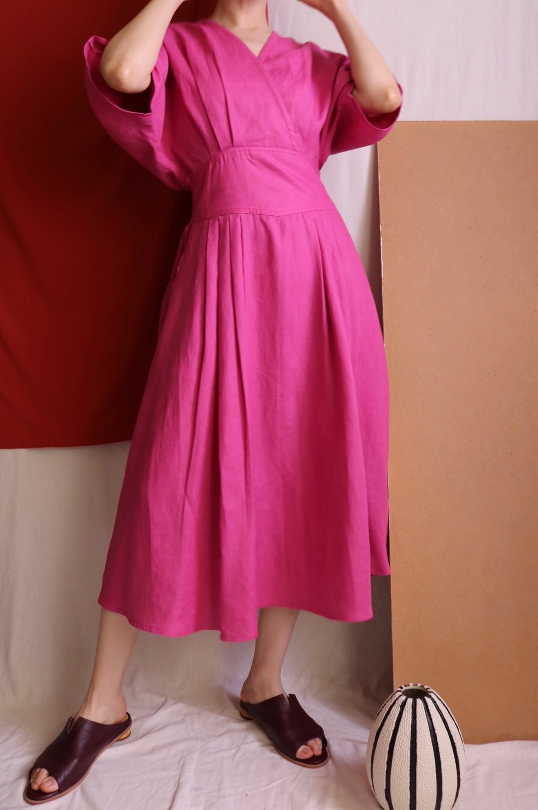 Playa Dress 粉红莓果 夏日 V领亚麻洋装 布料断货 出清S - 洋装/连衣裙 - 棉 