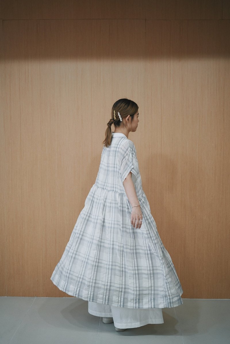 格仔伞型op-浅灰 - 洋装/连衣裙 - 棉．麻 灰色