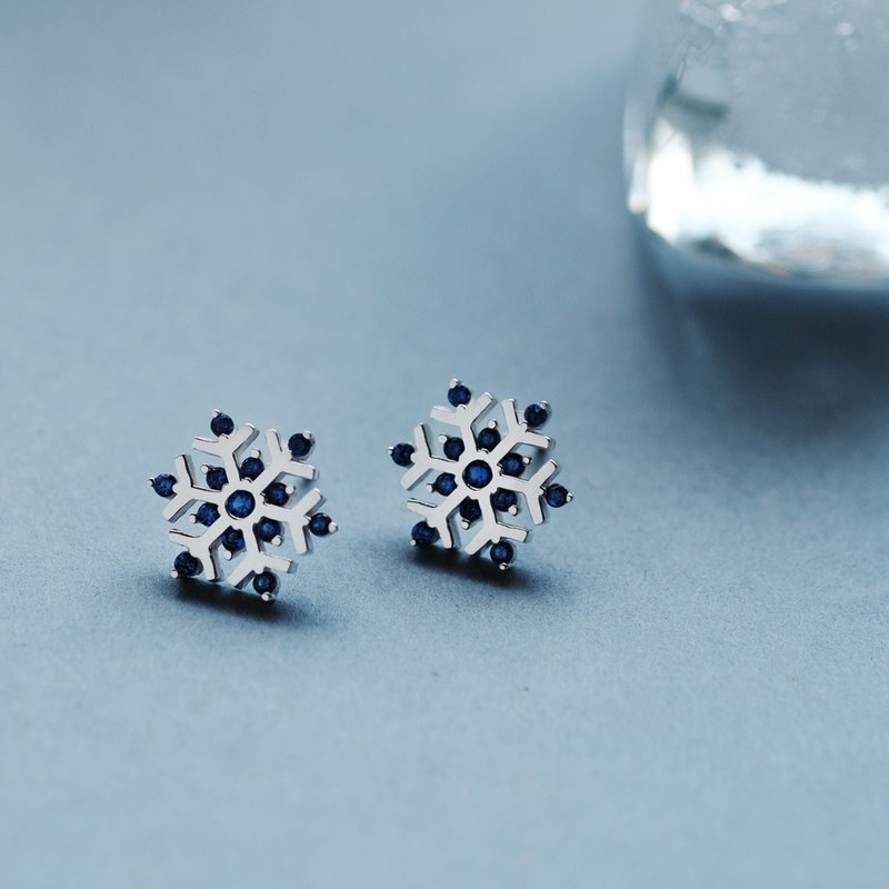 蓝宝石 雪花 耳环 925银 - 耳环/耳夹 - 其他金属 蓝色