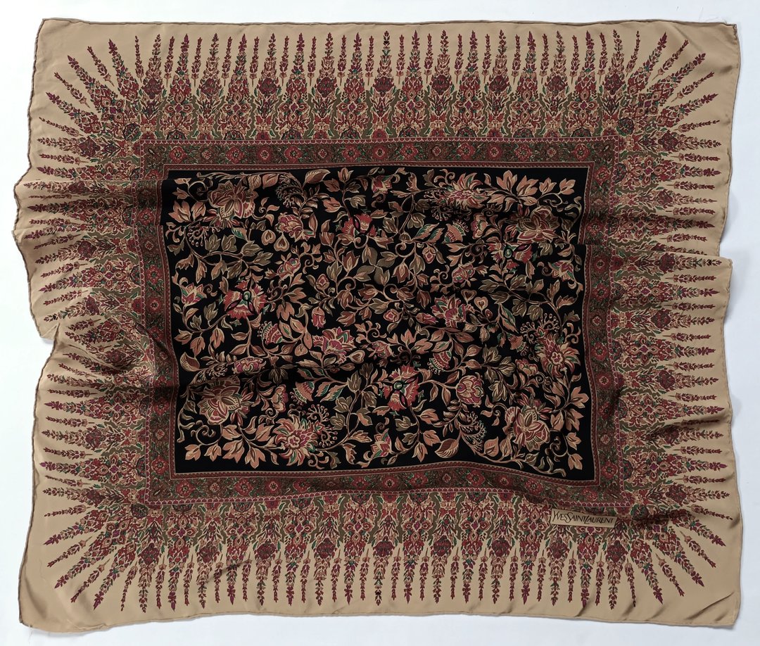 Yves Saint Laurent 碎花丝巾，35 x 35 英寸，丝绸，节日礼物 - 丝巾 - 丝．绢 咖啡色