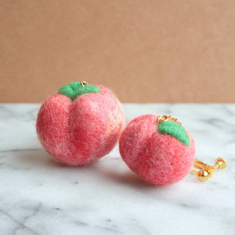 不对称蜜桃 X 毛绒绒耳环_原创纯手工羊毛毡 - 耳环/耳夹 - 羊毛 
