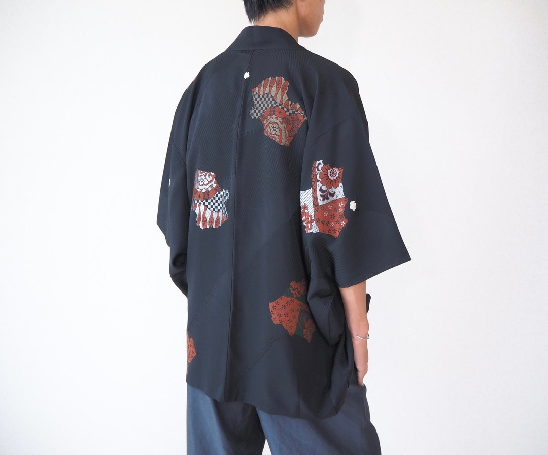 【日本制造】 柔软丝绸黑色羽织、吉祥图案、庆祝羽织 - 女装休闲/机能外套 - 丝．绢 黑色