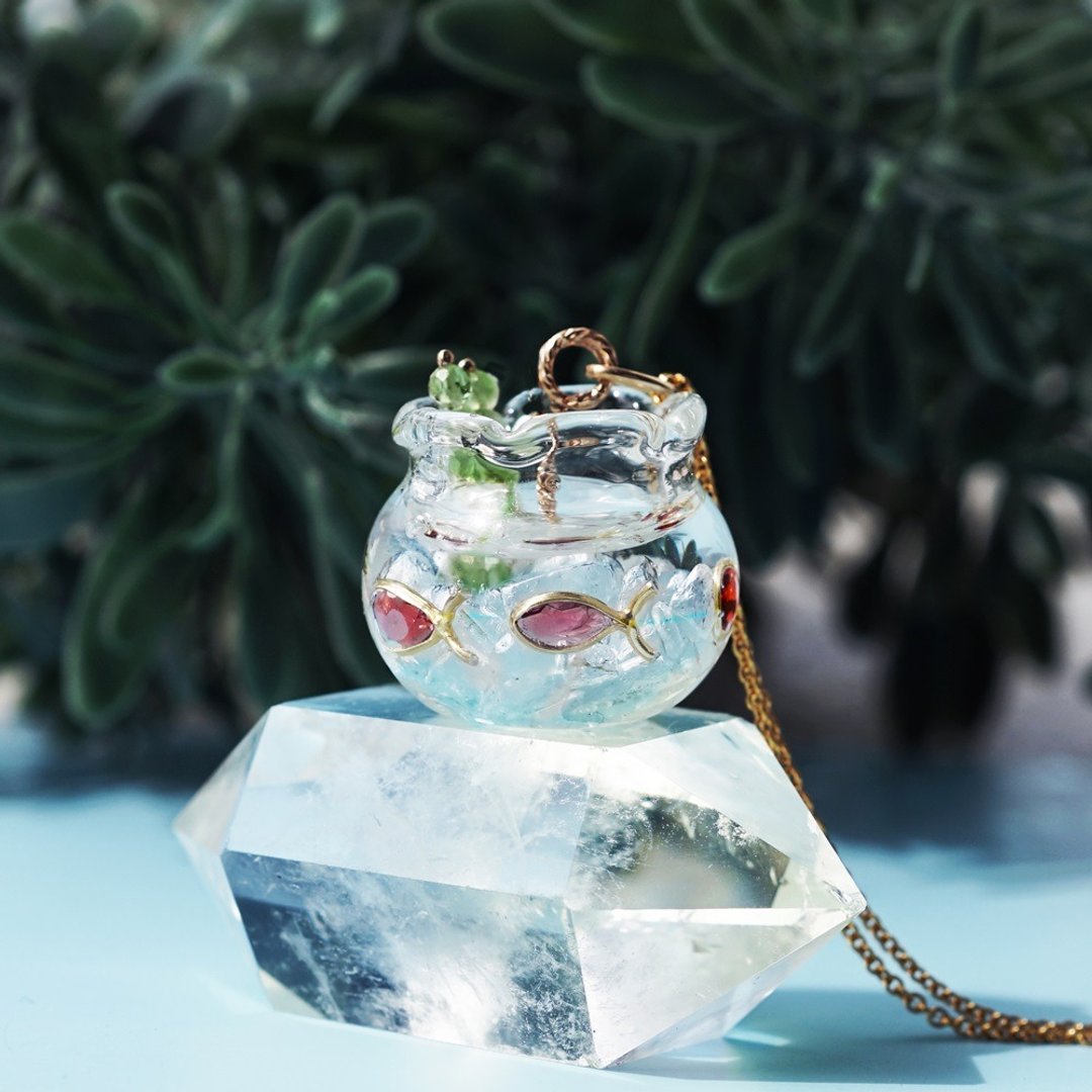 宝石金鱼与金鱼缸项链・海蓝宝石、柘榴石、橄榄石 Goldfish bowl - 项链 - 宝石 蓝色