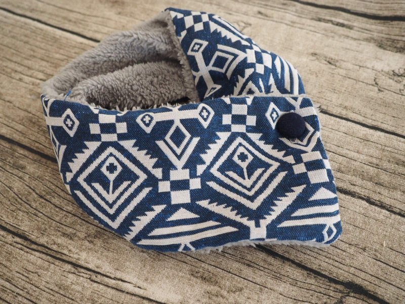 英国手工缝制 保暖围巾围脖颈巾 北欧深蓝几何图案 - 围巾/披肩 - 棉．麻 蓝色