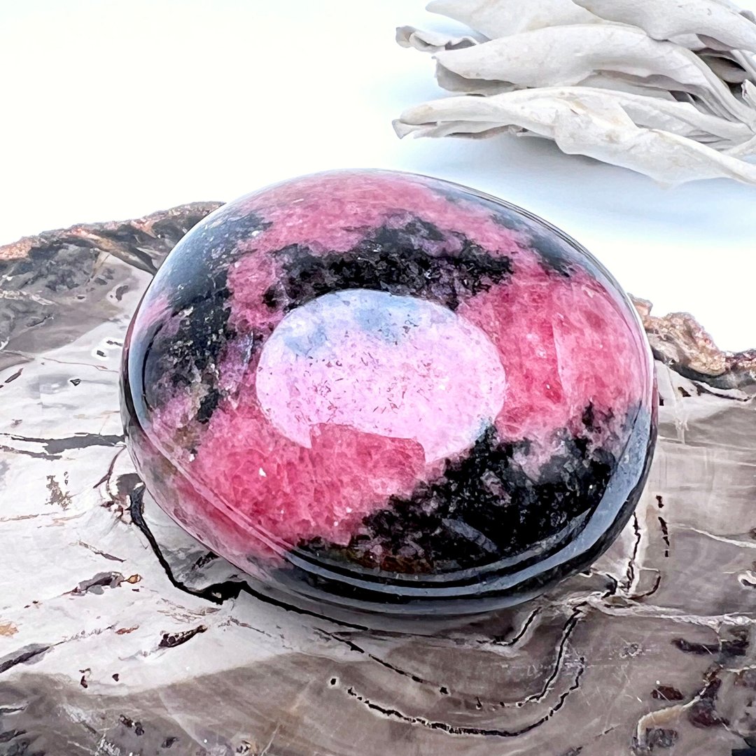 喜欢。手把 摆件 疗愈 转运 桃花 l 蔷薇辉石 手握 l - 摆饰 - 石头 多色